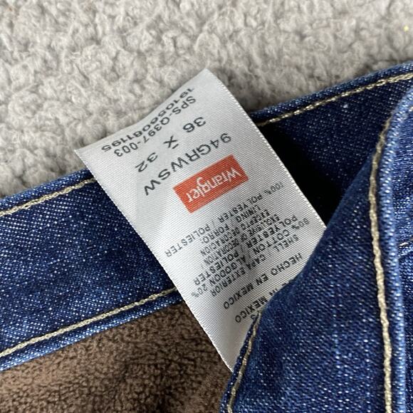 Wrangler Utility Fleece Lined Jeans Men’s 36x32 Medium Wash Workwear Rugged - Picture 3 of 12